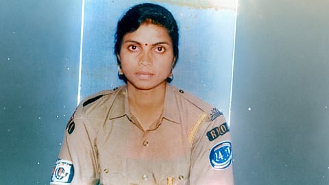 പാർലമെന്റ് ആക്രമണത്തിനിടെ 11 വെടിയുണ്ടകളേറ്റിട്ടും പൊരുതിയ ധീരത; കമലേഷ് കുമാരിയുടെ അവിസ്മരണീയ പോരാട്ടം അറിയാം