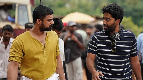 തിരക്കുകൾ മൂലം ഒരിക്കൽ ചെയ്യാന്‍ കഴിയില്ലെന്ന് കരുതിയ ചിത്രമാണ് 'പള്ളിച്ചട്ടമ്പി', കഥ കേട്ടപ്പോള്‍ 'നോ' പറയാനായില്ല; ടൊവിനോ തോമസ്