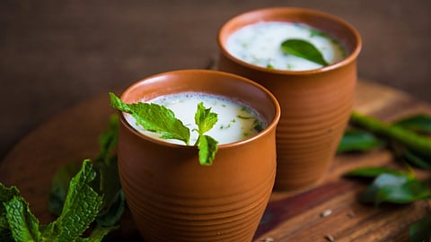 സംഭാരം കുടിക്കുമ്പോൾ കരുതിയിരിക്കുക; ഈ ആരോഗ്യപ്രശ്നമുള്ളവർ നിർബന്ധമായും ഒഴിവാക്കണം!