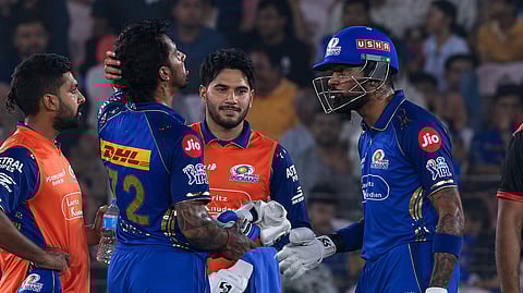 'നീ എന്നെക്കൊണ്ട് കൂടുതൽ പറയിപ്പിക്കരുത്', പാണ്ഡ്യയുടെ ശകാരത്തിൽ 'ചാര്‍ജായി' തിലക്; പിന്നെ കണ്ടത് കൂട്ടക്കുരുതി! വീഡിയോ വൈറൽ