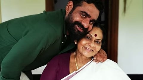 സിദ്ധാർഥ് ഭരതനിലൂടെ പുനർജനിക്കുന്ന 'ലളിത' പാരമ്പര്യം; ആ കഥപറച്ചിൽ രീതി മലയാളികളെ വീണ്ടും വിസ്മയിപ്പിക്കുന്നു!