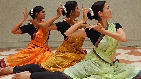 മാനസികാരോഗ്യം മെച്ചപ്പെടുത്താൻ നൃത്തം; അറിയാം ചുവടുകൾക്ക് പിന്നിലെ 'ഹാപ്പി ഹോർമോൺ' വിദ്യകൾ!