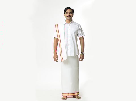 ಮದುಮಗನ ಅಂದ ಹೆಚ್ಚಿಸುವ ಧೋತಿ...