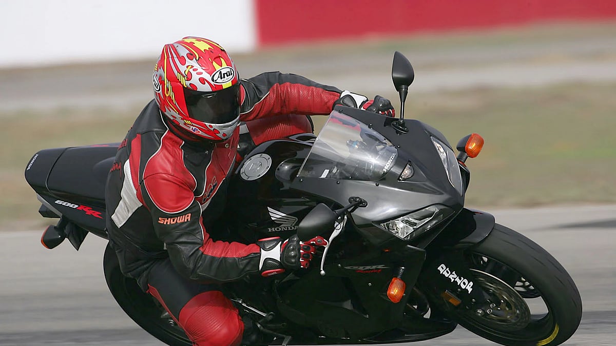 Div after 4th <p> tag 