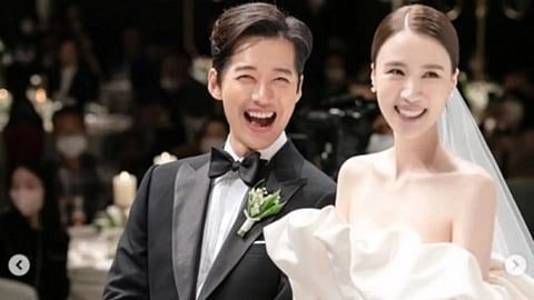 Namkoong and wife