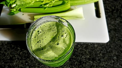 Green Smoothie, Greener Planet: A Guide to Zero-Waste, Sustainable Blending