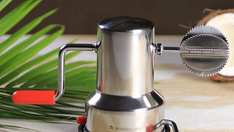 There is something comforting about simple kitchen tools that make everyday cooking feel smoother and quicker.