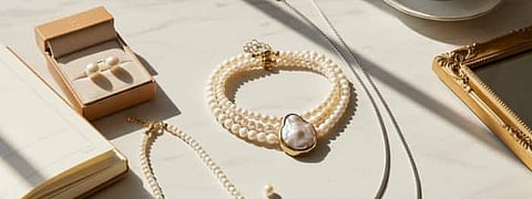 A necklace comes in many designs simple, traditional, or modern so everyone can choose what suits their style. It instantly adds beauty to your overall look.