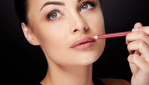 Lip liners are cosmetic tools designed to define, shape, & enhance the lips. They help prevent lipstick from bleeding, ensuring a polished & long-lasting look. 