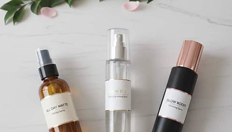 Amazing makeup setting sprays that keep your makeup fresh and long-lasting. These sprays make every look flawless, comfortable, and photo-ready all day.