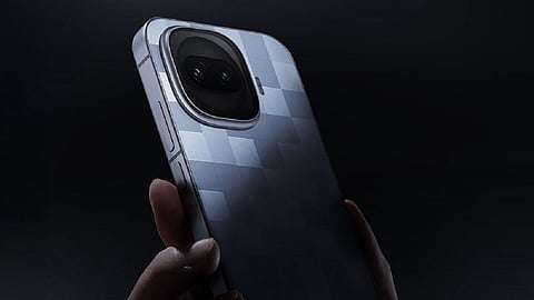 The iQOO 15R Amazon availability has been revealed. while the iQOO 15R price in India will be announced at the iQOO 15R India launch.