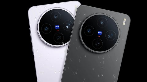 The Vivo X200T colour options include Stellar Black and Seaside Lilac.