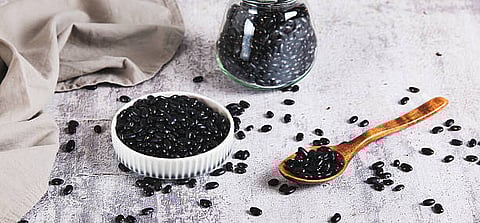 Black beans are the powerhouse of antioxidants that can neutralize free radicals to offset oxidative processes associated with chronic diseases. 