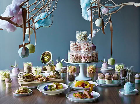 This night show food menu is more than just catering; it is a part of the event’s storytelling. 