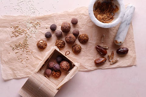 You can select delicious and mouth-watering vegan-chocolate date truffle this Valentine’s day for your loved one.