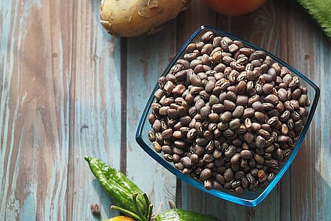 It offers necessary vitamins and minerals such as vitamin C1, phosphorous, and iron. It is grown in Telangana, Maharashtra, Andhra Pradesh, and Uttar Pradesh. 