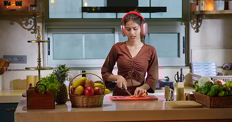 5 Common Dinner Habits That Are Ruining Your Sleep Quality