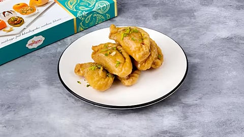 If you are looking for a place to get gujiyas, we have you covered. Here is a guide to some of the best places in Pune where you can get the sweets from.
