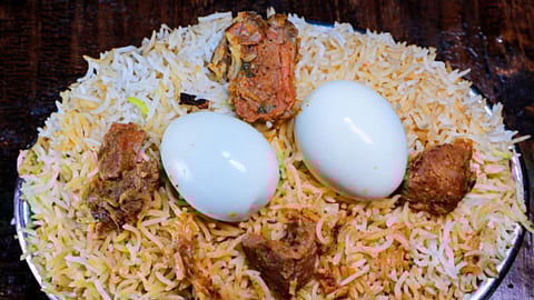 You can easily order biryani from some of the best restaurants in Hyderabad using food delivery apps like Zomato.
