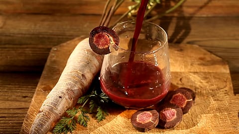 The prebiotic drink can alleviate bloating, support digestion, and eliminate constipation, acidity, and heartburn issues. 