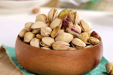 Pistachios contain magnesium, melatonin and selenium, which help you sleep well.