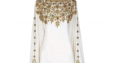 From traditional pieces to modest contemporary attire, take a look at some gorgeous Ramadan outfit ideas.