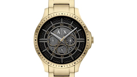 From masterful artistry to unconventional engineering – Myntra offers an unparalleled collection of luxury watches.