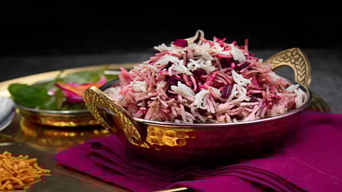 It is a gut friendly recipe because curd has a prebiotic effect because it has lactobacillus bacteria that adds and gives a good count of good gut bacteria.