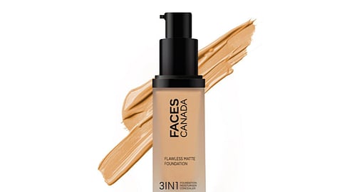 Finding the right foundation on a budget isn’t always easy. Here are five great options under Rs 1,000 that deliver coverage, finish and everyday wear.