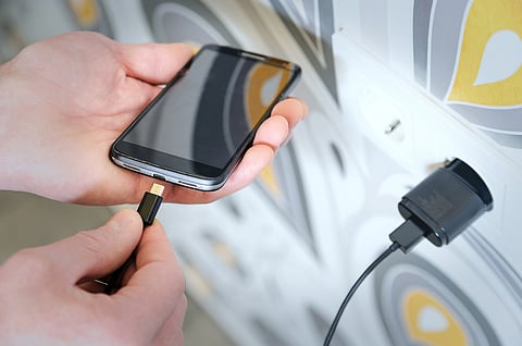 MFi-certified chargers ensure safer charging, better fit, and reduced risk of port wear and overheating.