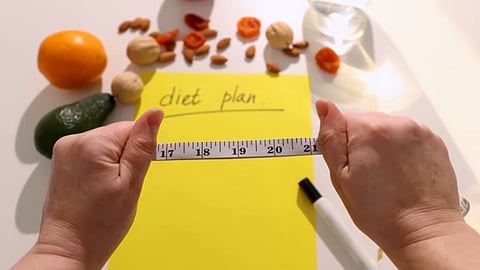 A short-term mono diet may help you notice how your body reacts to specific foods. 