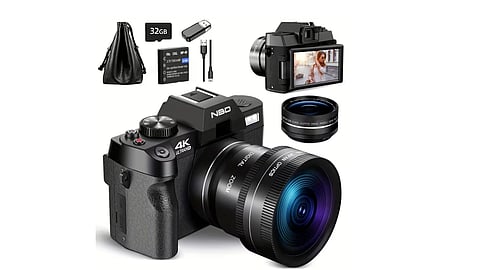 List of 5 digital cameras suitable for photography and vlogging.