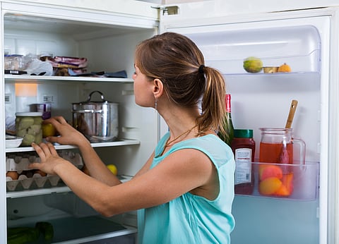 Simple and easy tricks to clean your fridge 