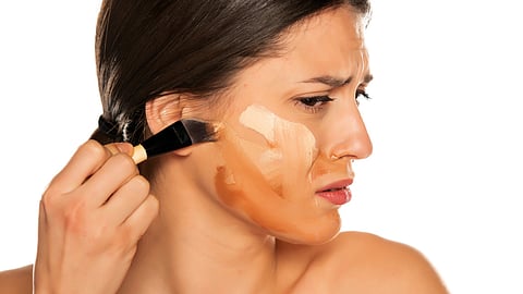 Common mistakes people make while applying foundation.