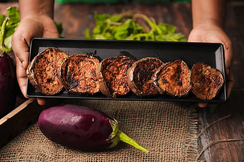 Garlic Tawa Fry Baingan recipe