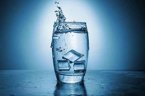 Ice Water vs Normal Water: Does It Affect Digestion?