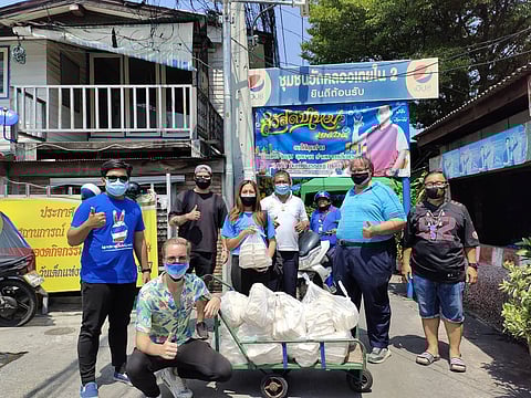 Thum Dee Dai Dee, the Indian Women’s Club, and their partners come to the aid of COVID-affected Khlong Toey