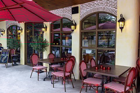 Starita Bangkok invites you to experience the artistry of a Neapolitan pizzeria