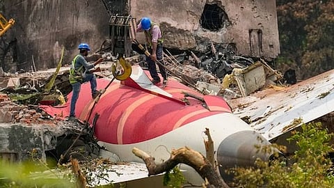 അഹമ്മദാബാദ് വിമാന അപകടം: വൈദ്യുതി സംവിധാനം നിലച്ചത് അപകടകാരണം