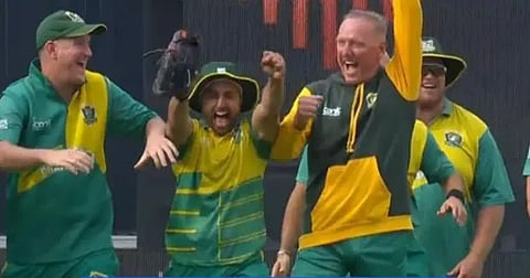 ലെജൻഡ്സ് ലീഗ്: ഓസീസിന് തോൽവി, ദക്ഷിണാഫ്രിക്ക ഫൈനലിൽ