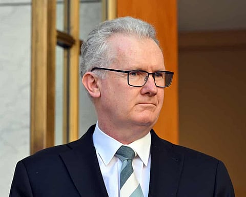 ആഭ്യന്തരമന്ത്രി ടോണി ബർക്ക്