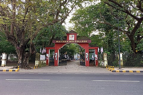 maharajas-College