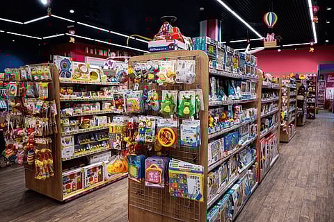 കളിപ്പാട്ടങ്ങൾ പിൻവലിച്ച് വിക്ടോറിയ 
