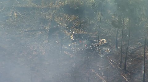 വിമാനം പറന്നുയർന്നതിന് തൊട്ടുപിന്നാലെയാണ് അപകടം