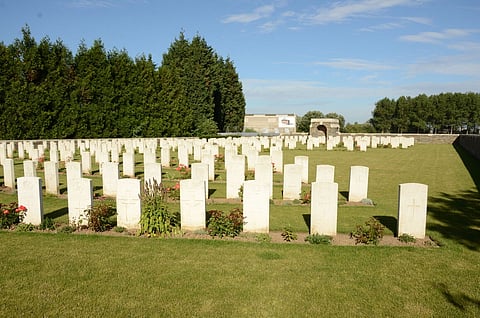  ഗാസ യുദ്ധ സെമിത്തേരി ഏകദേശം 250 ഓസ്‌ട്രേലിയൻ സൈനികരുടെ വിശ്രമ സ്ഥലമാണ്.