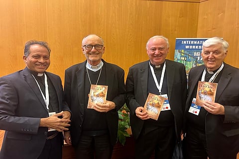 ഫാ ഡോ ജോൺ പുതുവയുടെ പുസ്തകം പ്രകാശന ചടങ്ങിൽ നിന്ന്