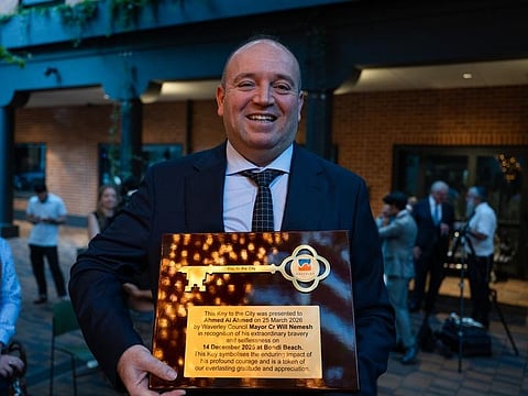 ബോണ്ടായി ബീച്ച് ഭീകരാക്രമണത്തിലെ നായകൻ അഹമ്മദ് അൽ അഹമ്മദിനെ ആദരിച്ചു