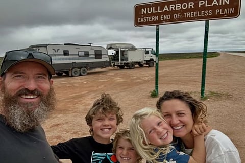 വീടും നാടും ഉപേക്ഷിച്ച് യാത്രയ്ക്കിറങ്ങിയ കുടുംബം ഇന്ധനവിലയിൽ പകച്ചു; മാർച്ചിൽ ചിലവ് ഇരട്ടിയായി