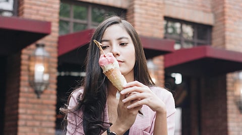 Find out what causes the chilling “brain freeze” sensation and headache (Unsplash)