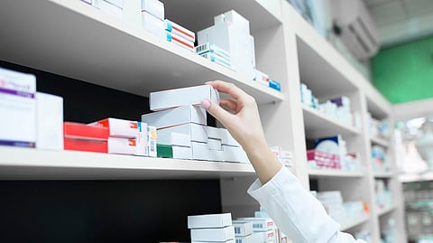 The departmental inspections conducted over the year resulted in the suspension of licenses for 1,245 pharmacies across the state. (Image: Freepik)